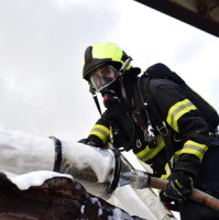 Zákaz pěnidel s PFOA od 3. prosince 2025: Co to znamená pro Hasičský záchranný sbor ČR?